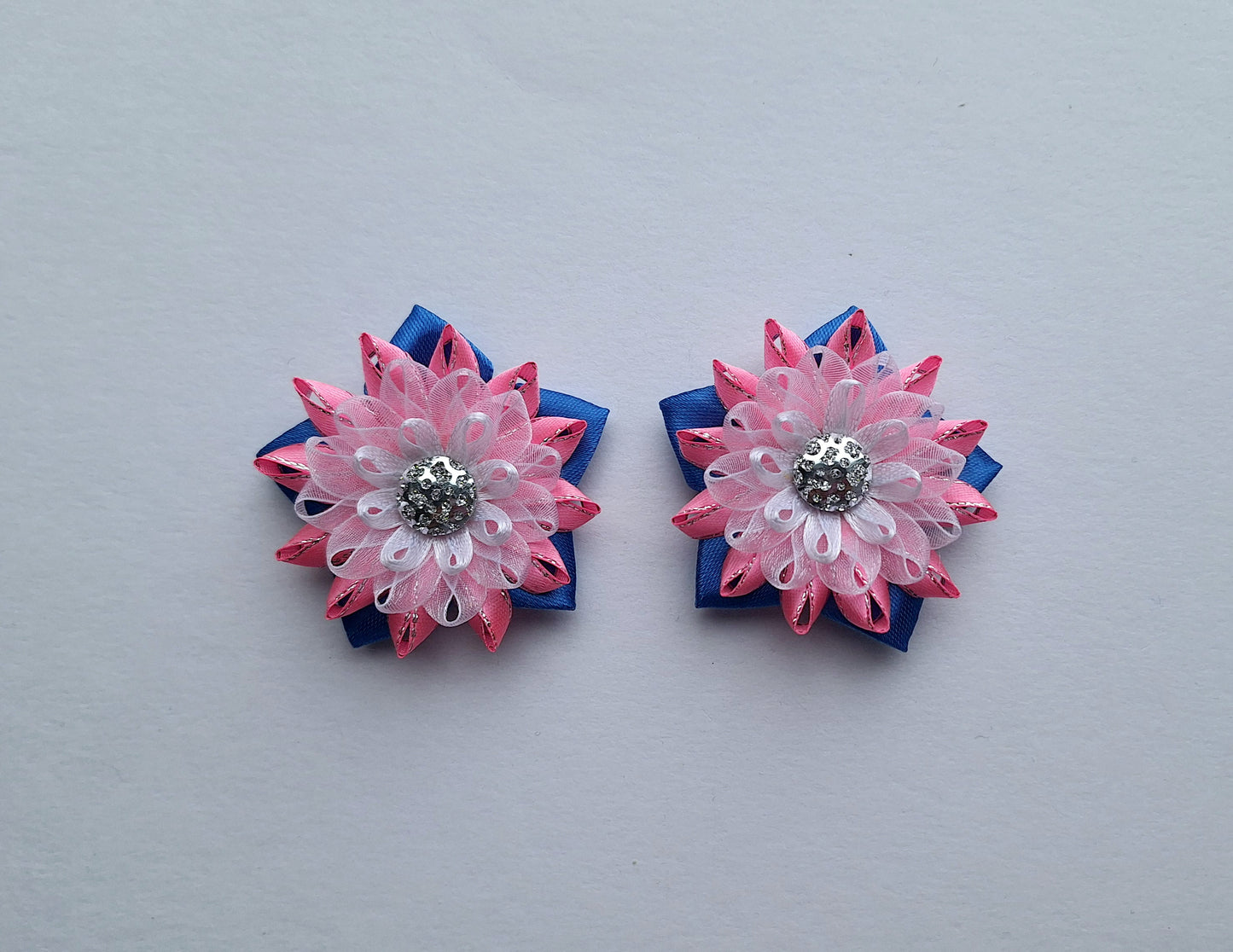 Sagučiai į plaukus.