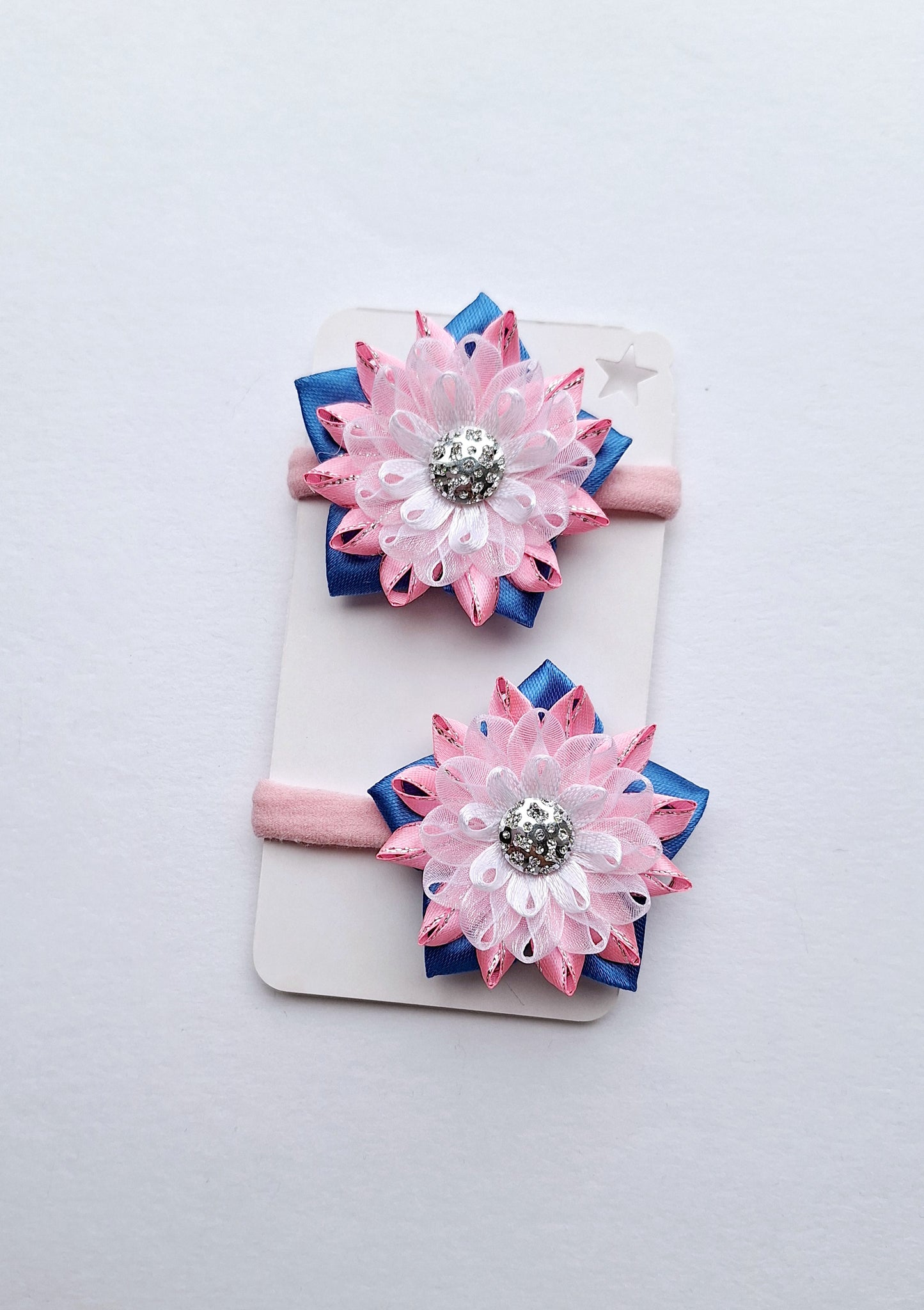 Gumytės į plaukus.