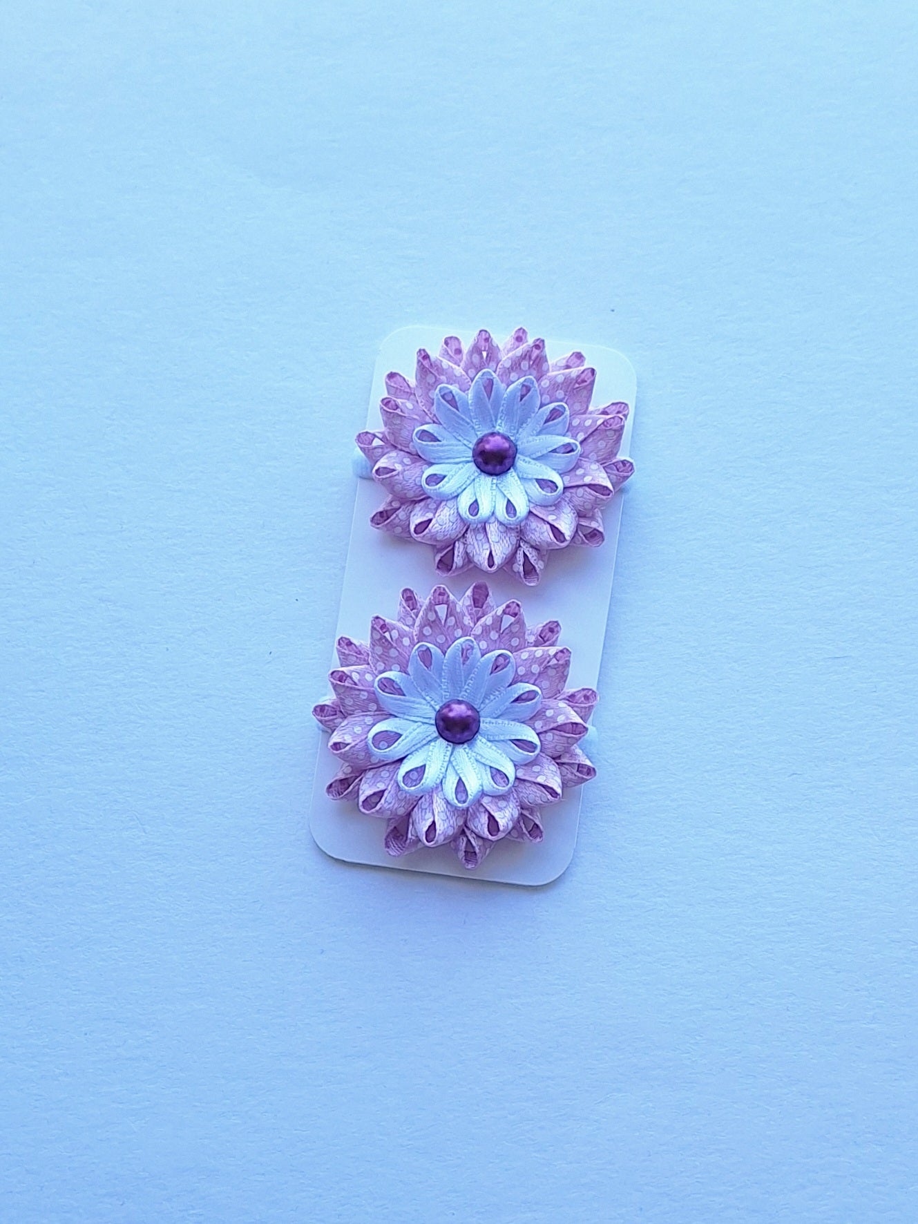 Gumytės į plaukus.