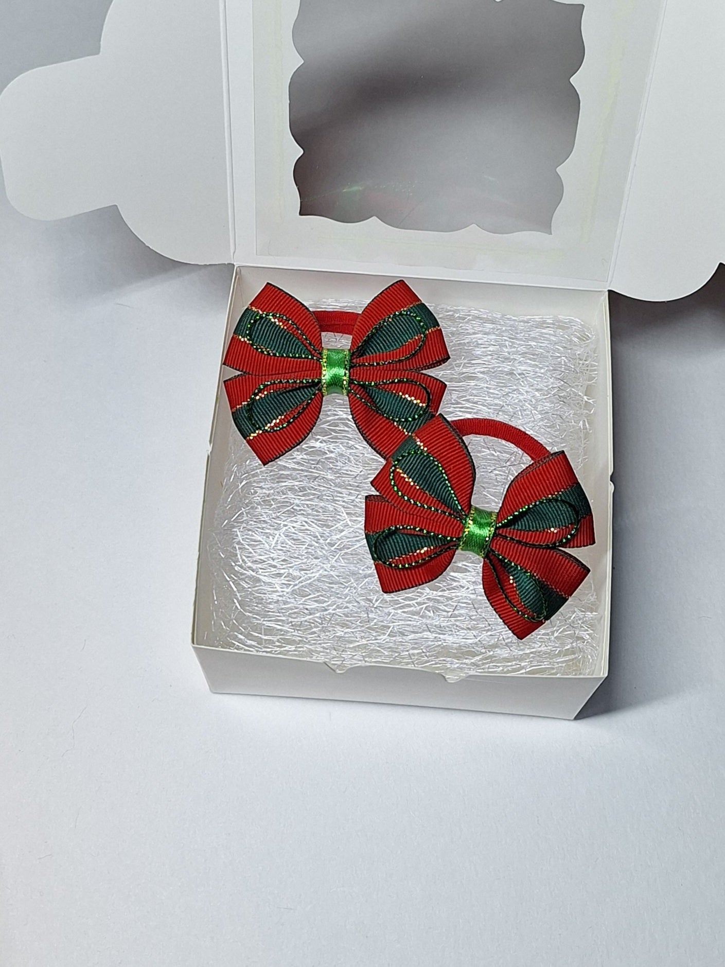 Kaspinai - gumytės į plaukus.