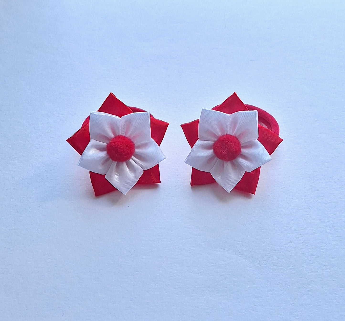 Gumytės į plaukus.