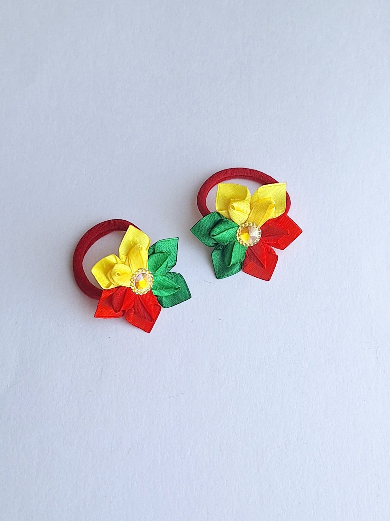 Gumytės į plaukus  - trispalvė