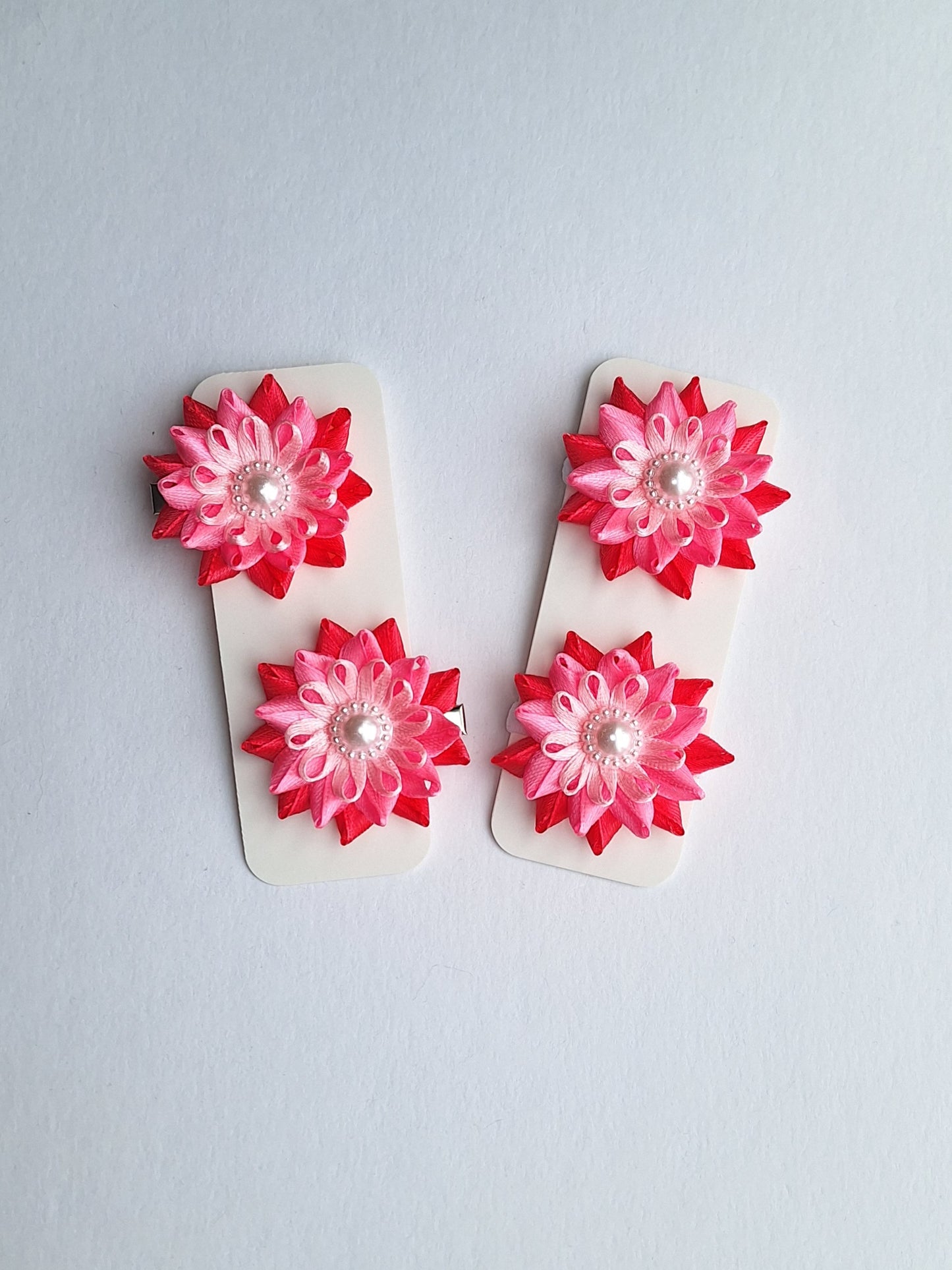 Komplektukas.  Sagučiai ir gumytės į plaukus.