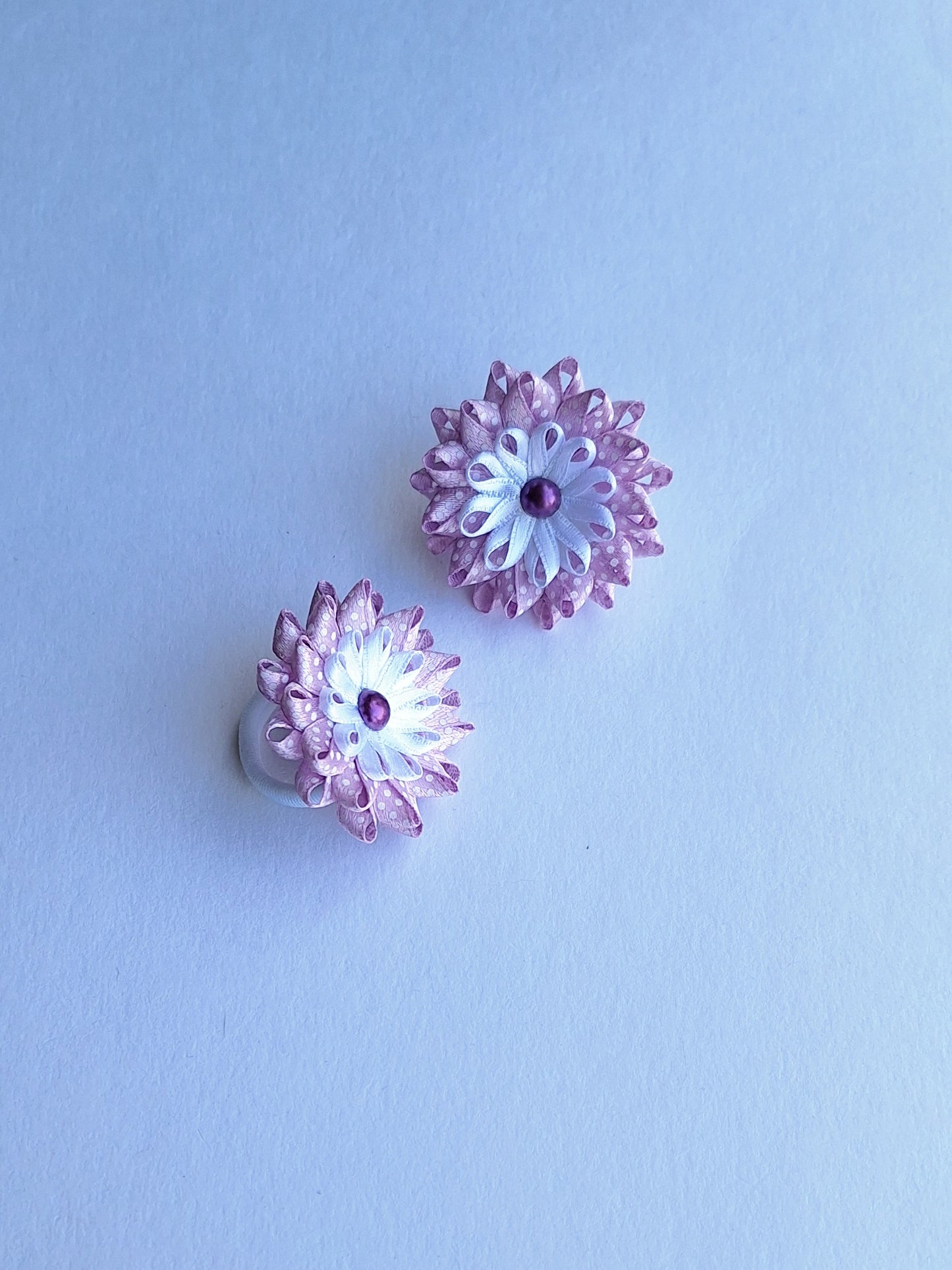 Gumytės į plaukus.